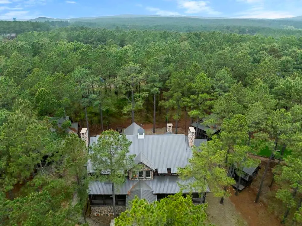 Kings Crossing Manor