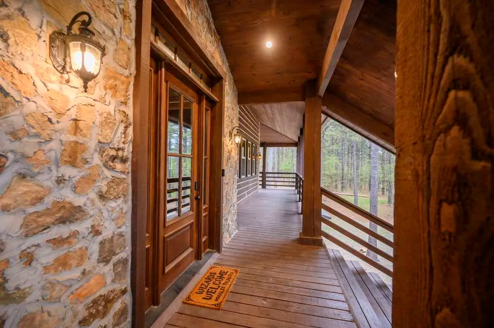 Kings Crossing Manor